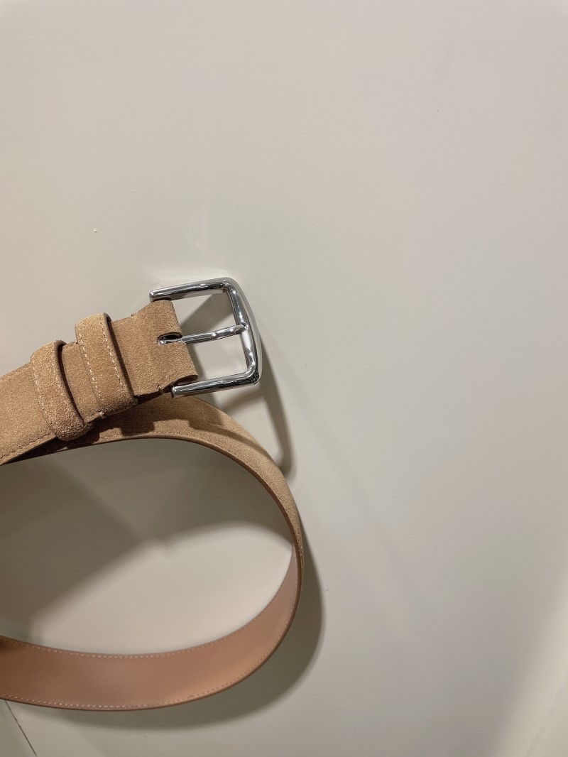 L0r0 P1ana belts